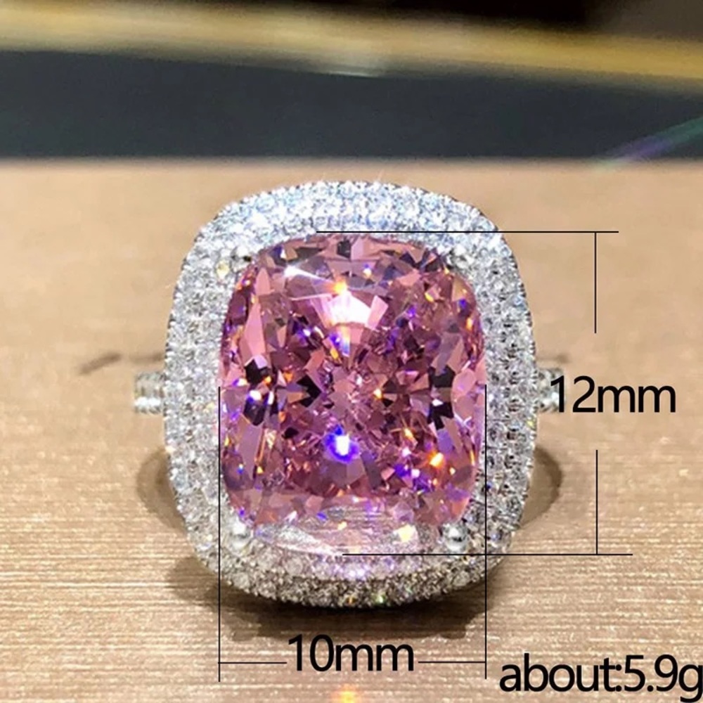 Ring - Picture 2 of 6